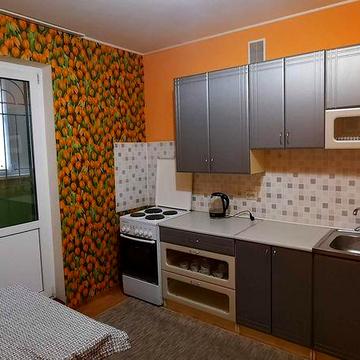 Продам 2к квартиру на Милославська 12