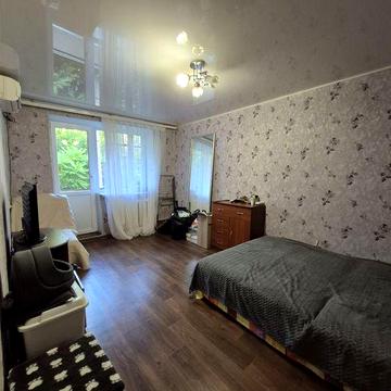 Продам 2 к.кв метро Хол гора 7 хв пішки Полтав.шлях 126 см Рост