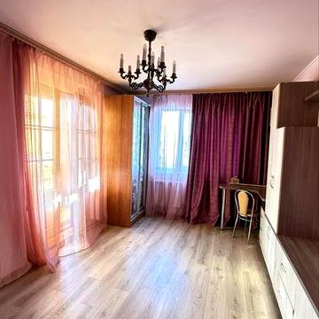 Продам простору 2-кімнатну квартиру біля метро Масельського | Бригади Хартія, 49Г | Газ | 52 м² | Готова до заселення