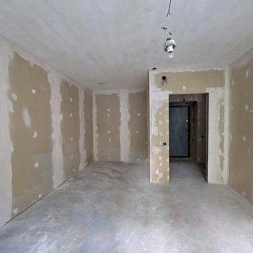 Авіамістечко! Н.Миколаївка! Продається круппогабаритна 1 кімнатна