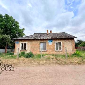 Продаж цегляного будинку