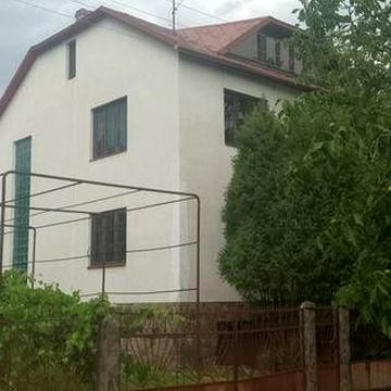 Здається 5- ти кімнатний будинок без меблів на Шахті