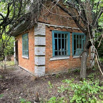 Продам дачну ділянку з будинком