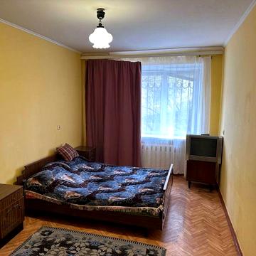 Оренда однокімнатної квартири Замостя. Тяжилів, Левка Лукʼяненка (Ватутіна).  Мрія. АТБ