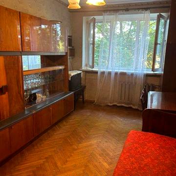 2х комнатная, Черемушки, Ген.Петрова 3/5, 34000у.е.