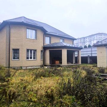 Продаж сучасного будинку 380 м² у Петропавлівській Борщагівці | 8 соток | Готовність 90% ремонту