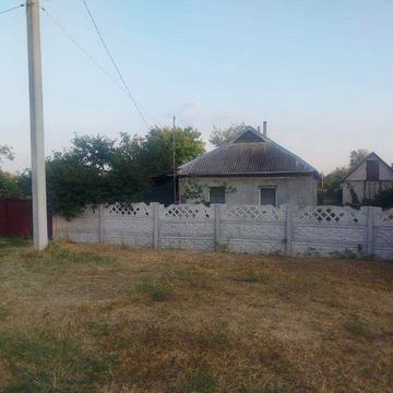 Будинок 45,9 кв.м. у селищі Вишневе (Ерастівка) Камʼянського району