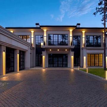 Продаж приватної резиденції на першій лінії біля затоки Дніпра у КМ Riviera Village