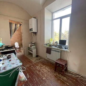 Продаж 2 к квартири з індивідуальним опаленням.