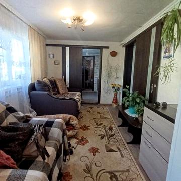 Продам частину будинку Посьолок(недалеко від церкви)