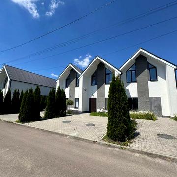 Кутовий таунхаус з каміном у Святопетрівському!Без %
