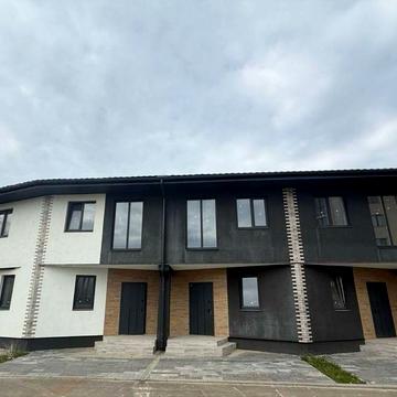 Таунхаус 95м2 з центральними комунікаціями в Крюківщині!