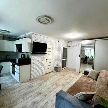 Продам 3к квартиру р-н Титова