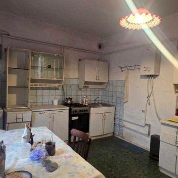 Продам просторий, затишний будинок у Київському районі
