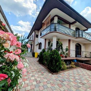 Просторий будинок у Бухаресті, Сектор 1 — безпосередньо від власника