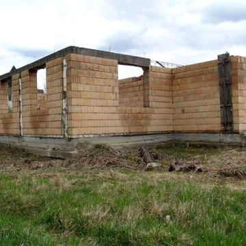 Прдам будинок 160м. (Незавершене буд.) 10 соток. Район Мальованка