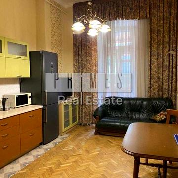 Продаж 2-кімнатної квартири 80 м² Центр, вул. Олеся Гончара