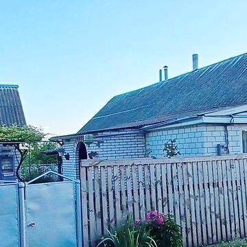 Будинок в с.Городище /25 соток ,газ ,світло ,сади