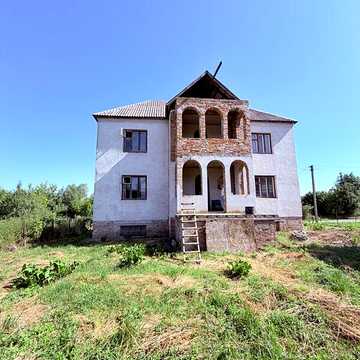 Продаж 4к Дім Берегова вулиця