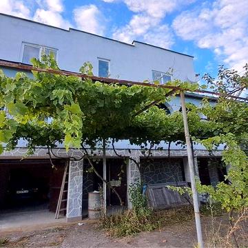 Довгострокова оренда заміського будинку від власника