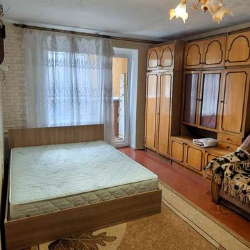 1к кв. Довженка, район баму