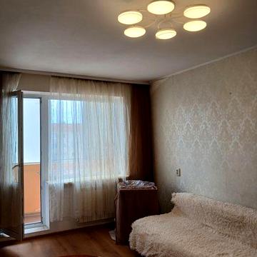 Продам 2-ну квартиру по вул. Кравчука ( р-н ,,Варшавський ринок)