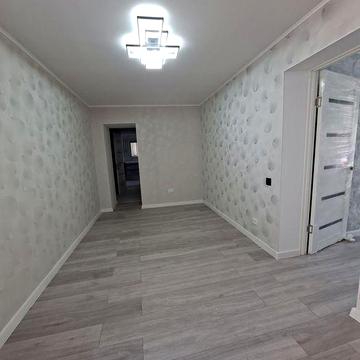 Продам в Центрі частину будинку