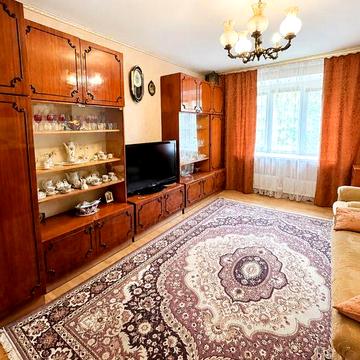 Подольский район, Віноградар вул. Галицька 10