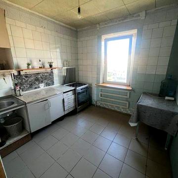 Продам 2 кімнатну квартиу Чорих Запорожців 64б