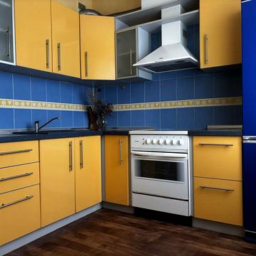 Продаж 2-кім квартири, вул Поліська 4, метро Червоний Хутір