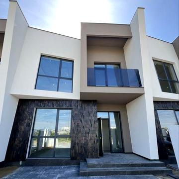 Продаж котеджів  145 кв.м. біля Ужгороду