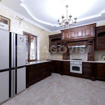 Васильков Дом 360,0м.кв.10 соток