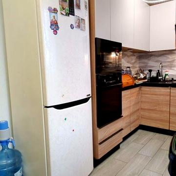 Власник 3 кімнатна,моноліт+підвал.3 поверх.Власник