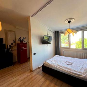 Сдам в аренду стулию ул.Уютная ,рядом Французский бульвар ,Отрада ,Музкомедия