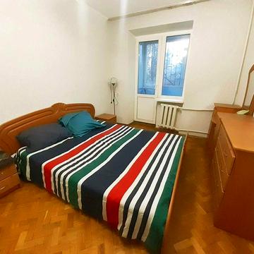 Оренда 3к квартири 60м2, метро Дорогожичі, вул. Олени Теліги, 43, є газ, кімнати окремі.