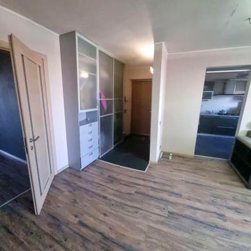Продам 3 к.кв. м.Захисників України.