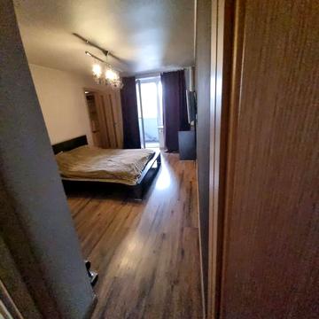 Продам 3 к.кв. м.Захисників України.