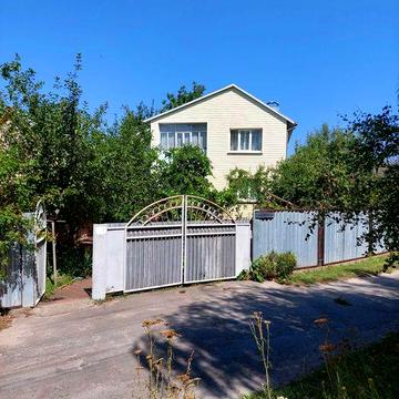 Продається 2-х поверховий приватний будинок у Миргороді (район курорту)