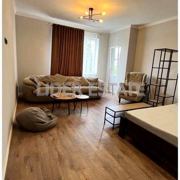 Продам 1-комн. квартиру, 45 м², 2/2 эт., Ужгород. Отличное предложение!
