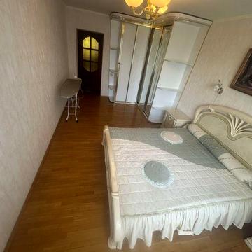 Здам 2 кім по вул Першотравневій