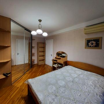 Чоколівський бульв., 1