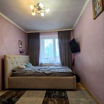Продається двох кімнатна квартира в цегляній чешці По вул. Патона (біля Виговського)