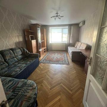 Арнда 1 - ой квартиры , Дарницкий район , ул. Сортировочная 4 .