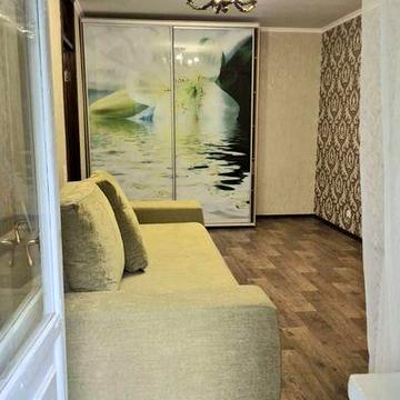 Сдам 2 комнатную , 8000 гр