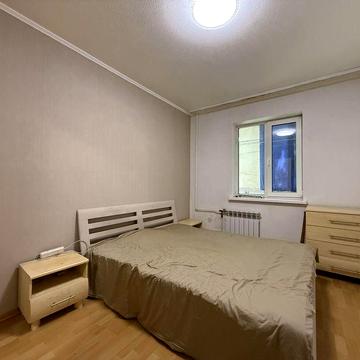 Оренда 2-кім. квартири на просп. Червоної Калини 12 Троєщина, перший поверх