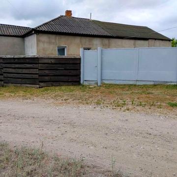 Продам великий будинок зі всіма зручностями в с. Кручик (10 км від Богодухова)