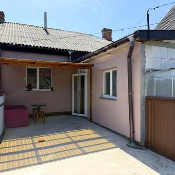 Будинок/частина будинку/ ремонт/автономне опалення / центральна цастига міста
