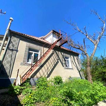 Продам великий будинок зі зручностями