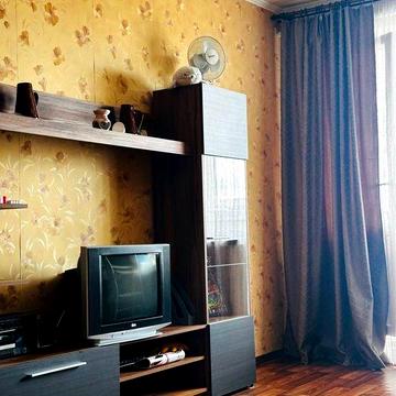 Продам двокімнатну квартиру у центрі міста Знамянка Кіровоградської області