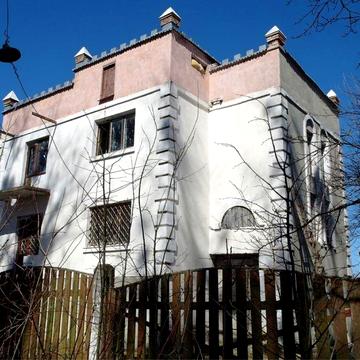 Продам будинок під дитло або під бізнес